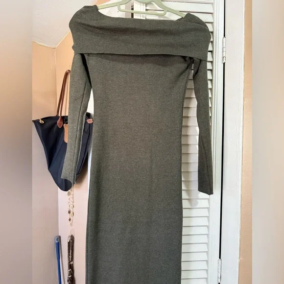 Petal & Pup Archie Off the Shoulder Midi Dress - Picture 5 of 7